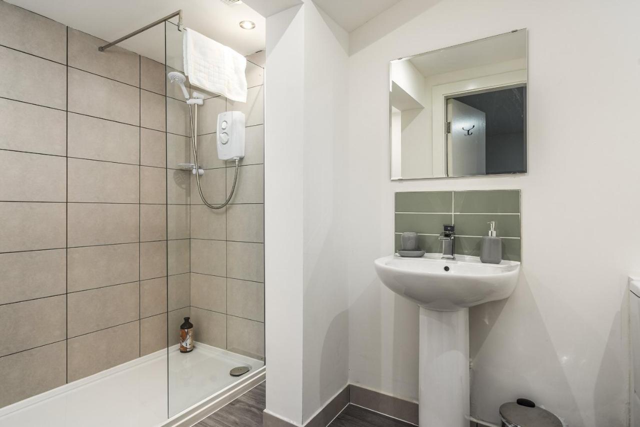 The Renfrew Residence 4-Bedroom, City Centre Glasgow Exterior foto